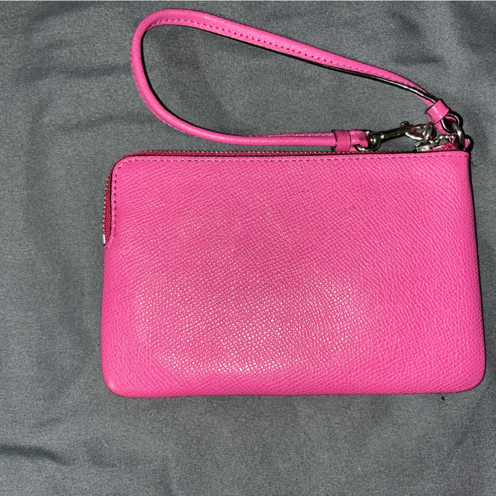 Coach Pouch - Picture 2 of 3